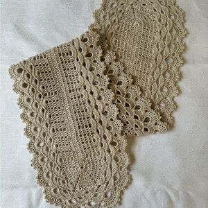 Table Runner Handmade Crochet New 100 % Cotton 43 in x 9 in